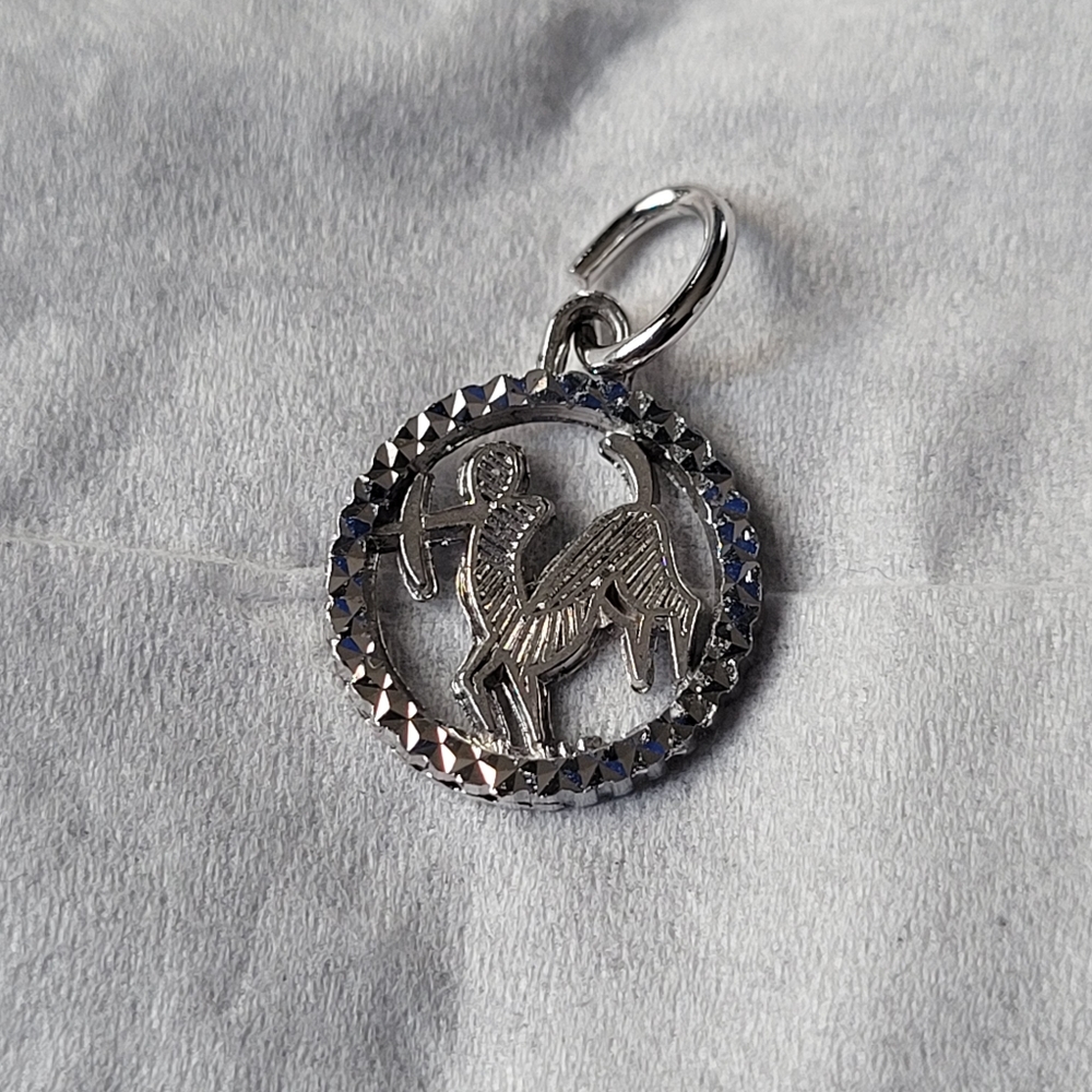 ⭐Vintage Sagittarius Bracelet Charm⭐